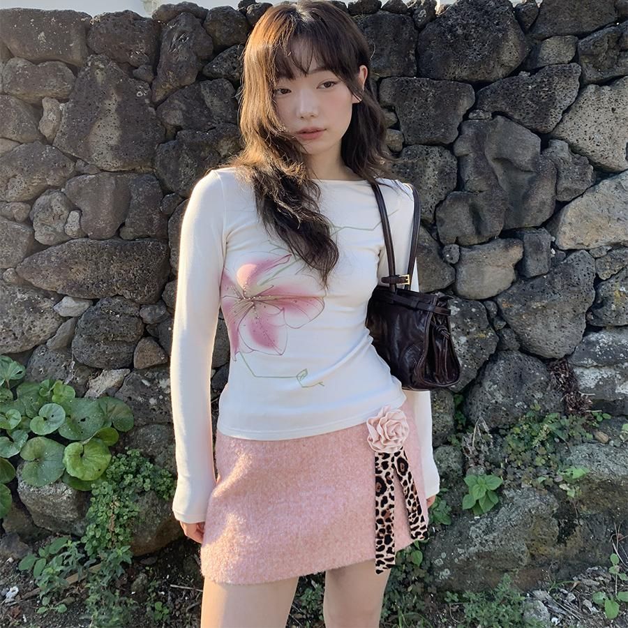 Sweet Japanese Lily Print Rhinestone Long Sleeve T-Shirt for Women Autumn Slimming Versatile - Image 3