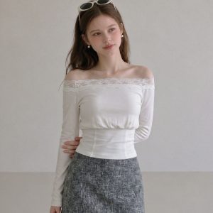 Pure Allure Off-Shoulder Long-Sleeve T-Shirt Women Early Autumn French Panel Slimming Waist Top